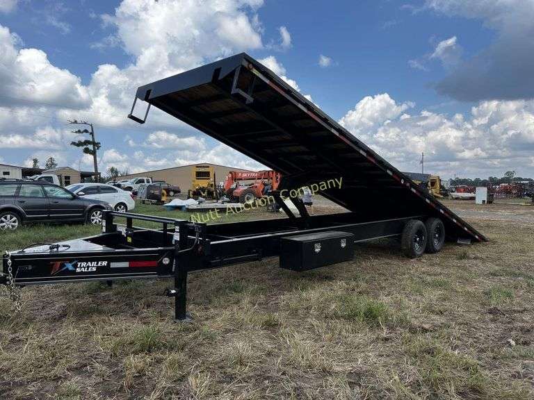 TX Trailer Sales 24' Tilt Deck 8 lug 14,000l axle W/Wireless remote