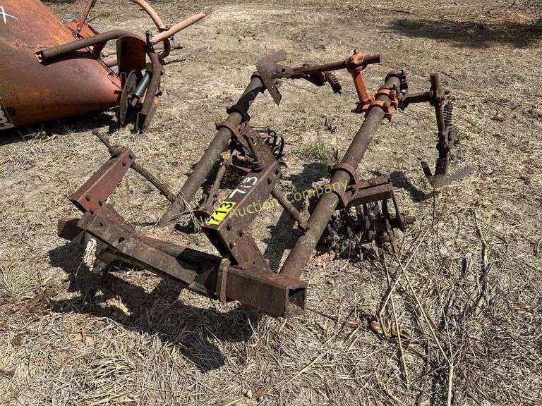 One row cultivator Nutt Auction