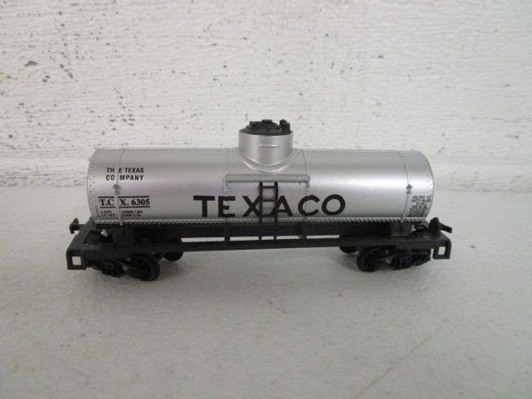 10 HO Gauge Train Cars Oberman Auctions