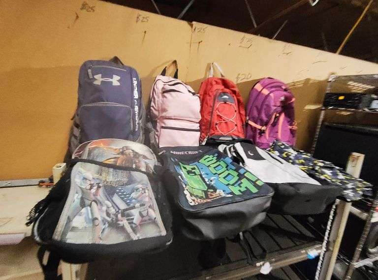  LOT OF SIX BACK PACKS Peak Auto Auctions