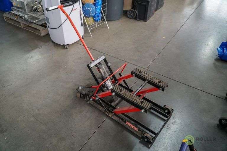 Craftsman 50190 Motorcycle / ATV Jack 1500-Lb Capacity - Roller Auctions