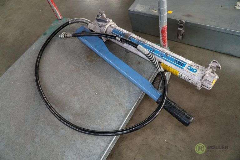 OTC 4002 Hydraulic Hand Pump Roller Auctions