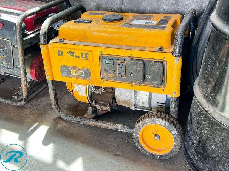 DeWalt DXGNR4000 Portable Generator, 4,000W, Gas Engine - Roller Auctions