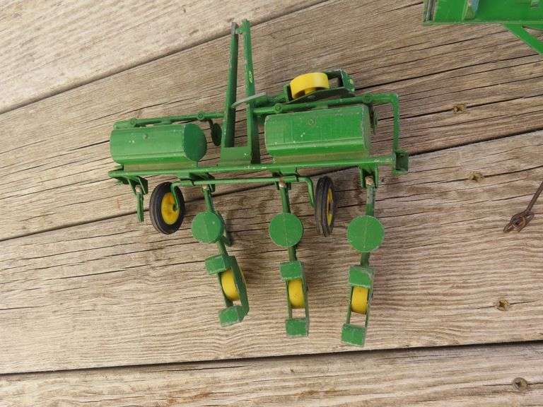 John Deere 1/16 toy planter, John Deere 1/16 hay baler, John Deere 11/
