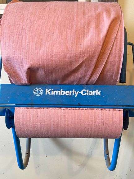 Kimberly-Clark Paper Towel Dispenser + Rolls of Paper Towel - Sherwood
