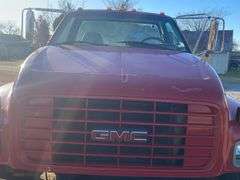 **Video** 2002 GMC C7500 Cat Engine Auto 255,000 Miles - Trice Auctions