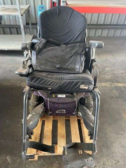 Quickie QM710 Wheelchair - TVAA Pty Ltd T/A Tomkins Valuers & Auctioneers