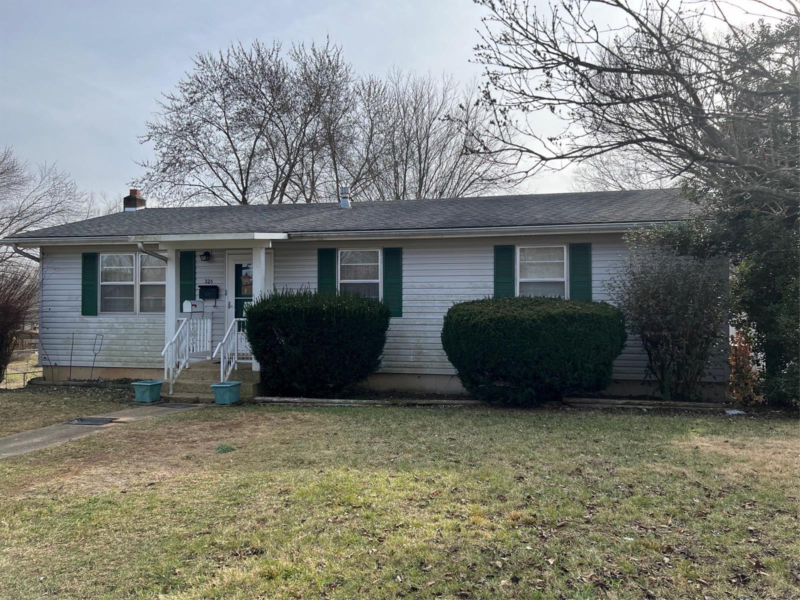 326 E Peck Ironton, MO 63650 MLS 24000115