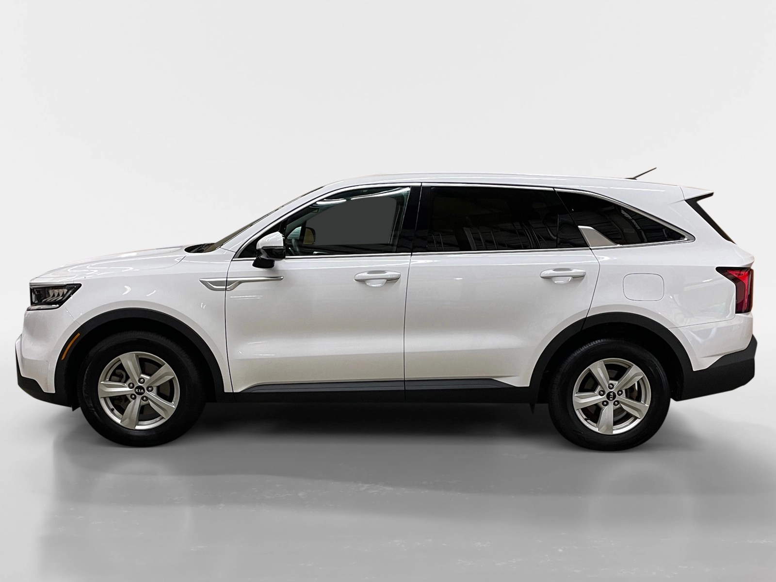 2021 Kia Sorento Starts at 249/mo 63,674 mi White