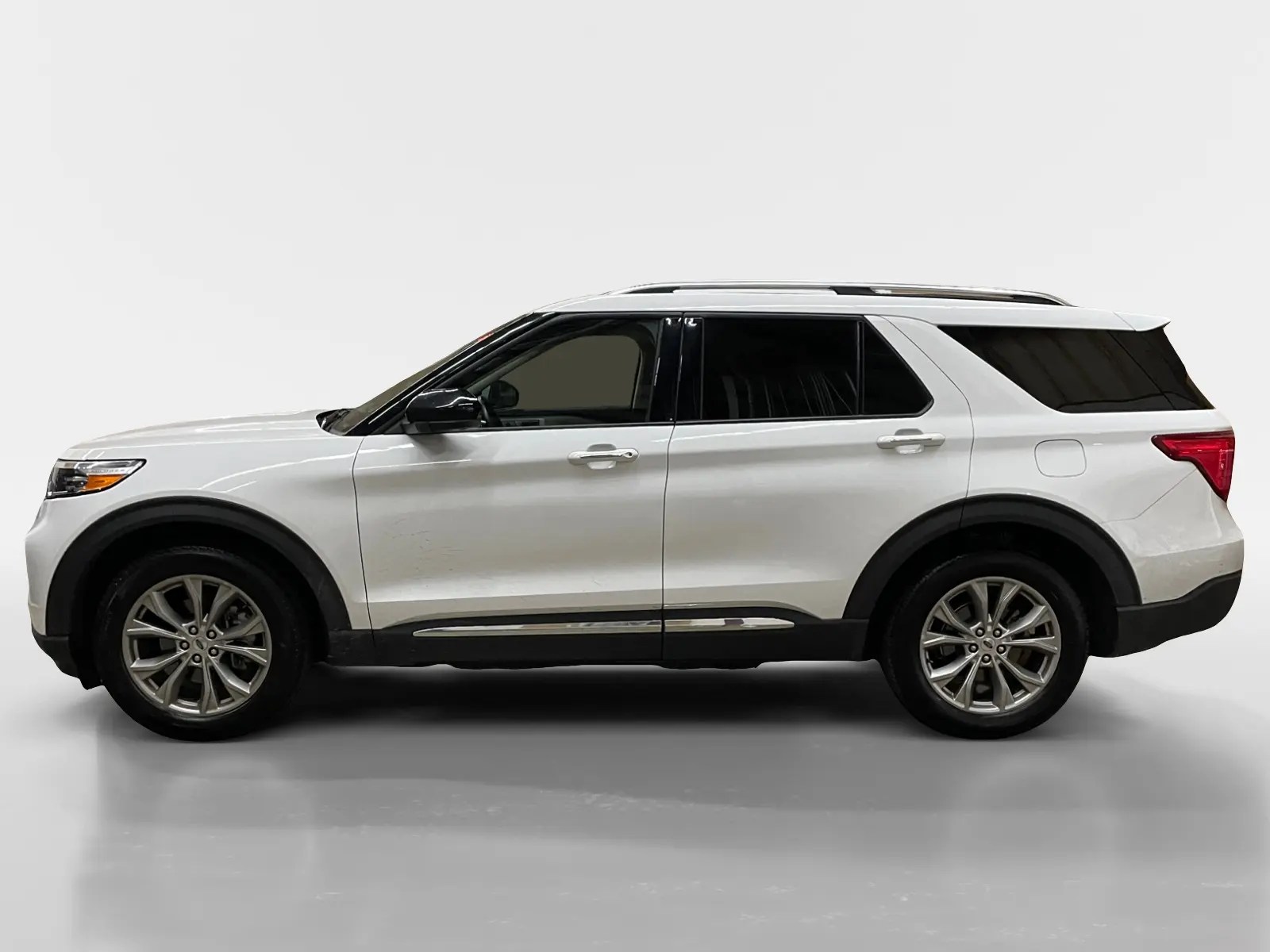 2023 Ford Explorer Starts at 329/mo 54,503 mi White