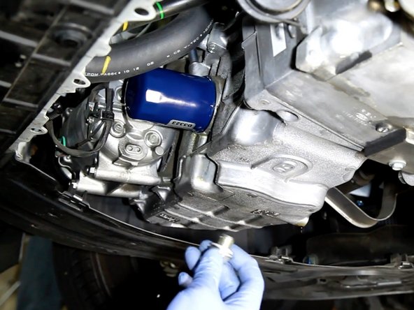 20092014 Honda Insight Oil and Oil Filter Replacement (2009, 2010