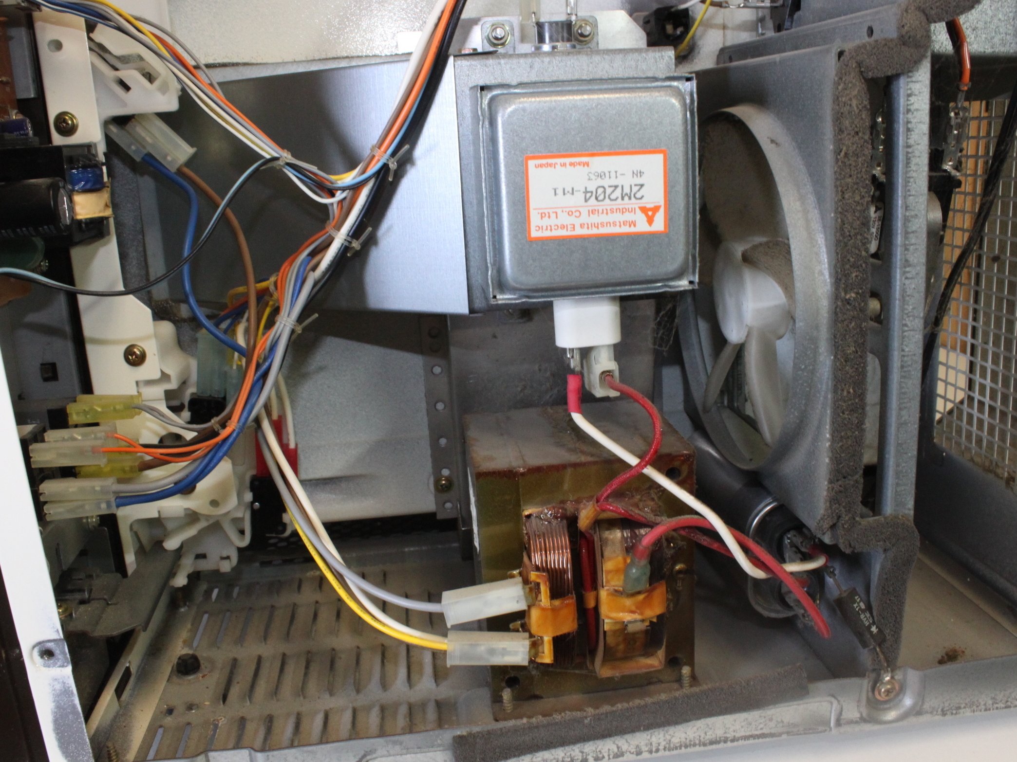 Repairing Quasar Microwave Sparking Inside iFixit Repair