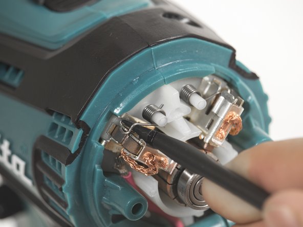 Makita XPH01 Drill Brush Replacement - iFixit