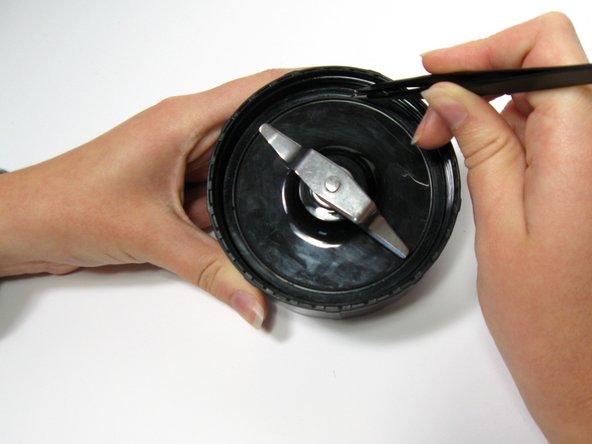 Magic Bullet MB1001B Rubber Gasket Replacement - iFixit Repair Guide