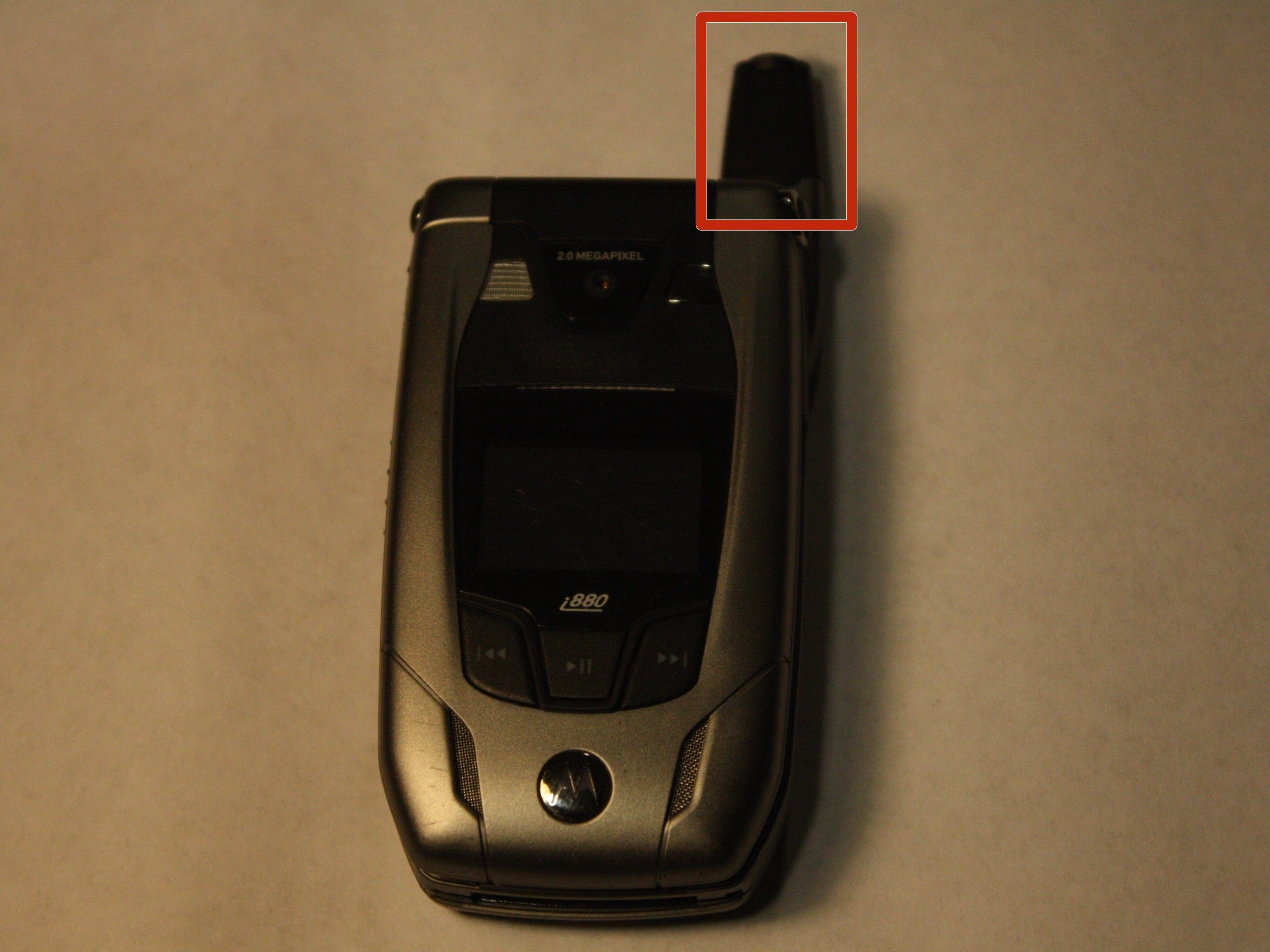 Motorola Nextel i880 Antenna Replacement - iFixit Repair Guide
