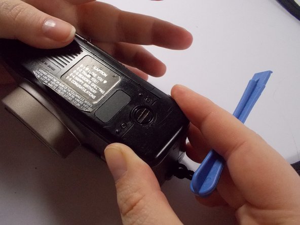 Canon Sure Shot Z115 Caption Battery Replacement - iFixit