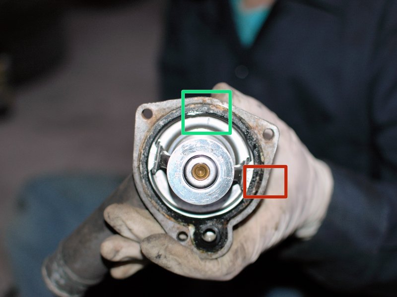 W123 300D Does the Coolant Thermostat Orientation Really Matter