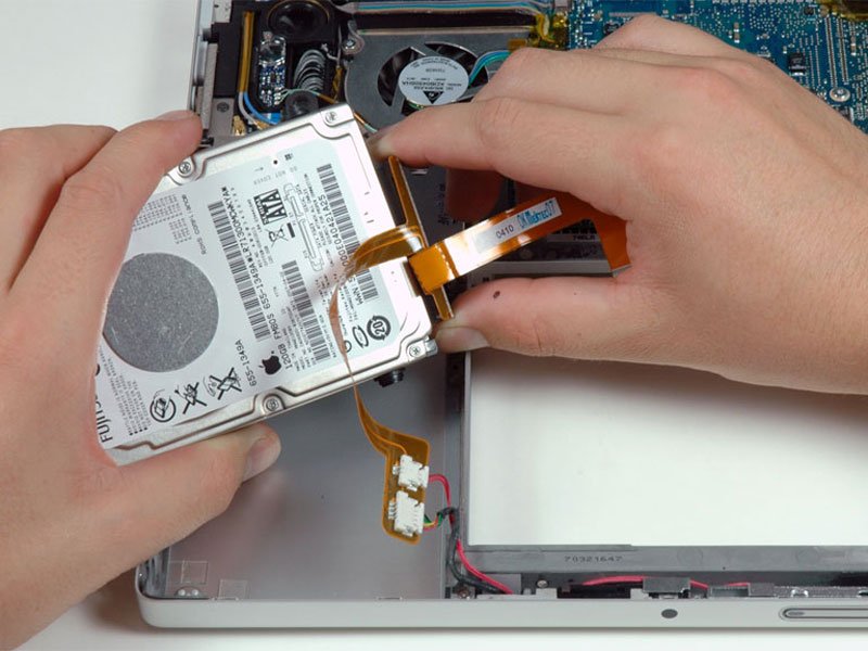 MacBook Pro 15" Core 2 Duo Model A1211 Hard Drive Replacement iFixit