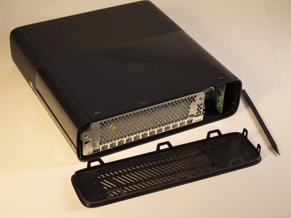 How To Take Apart Xbox 360 E