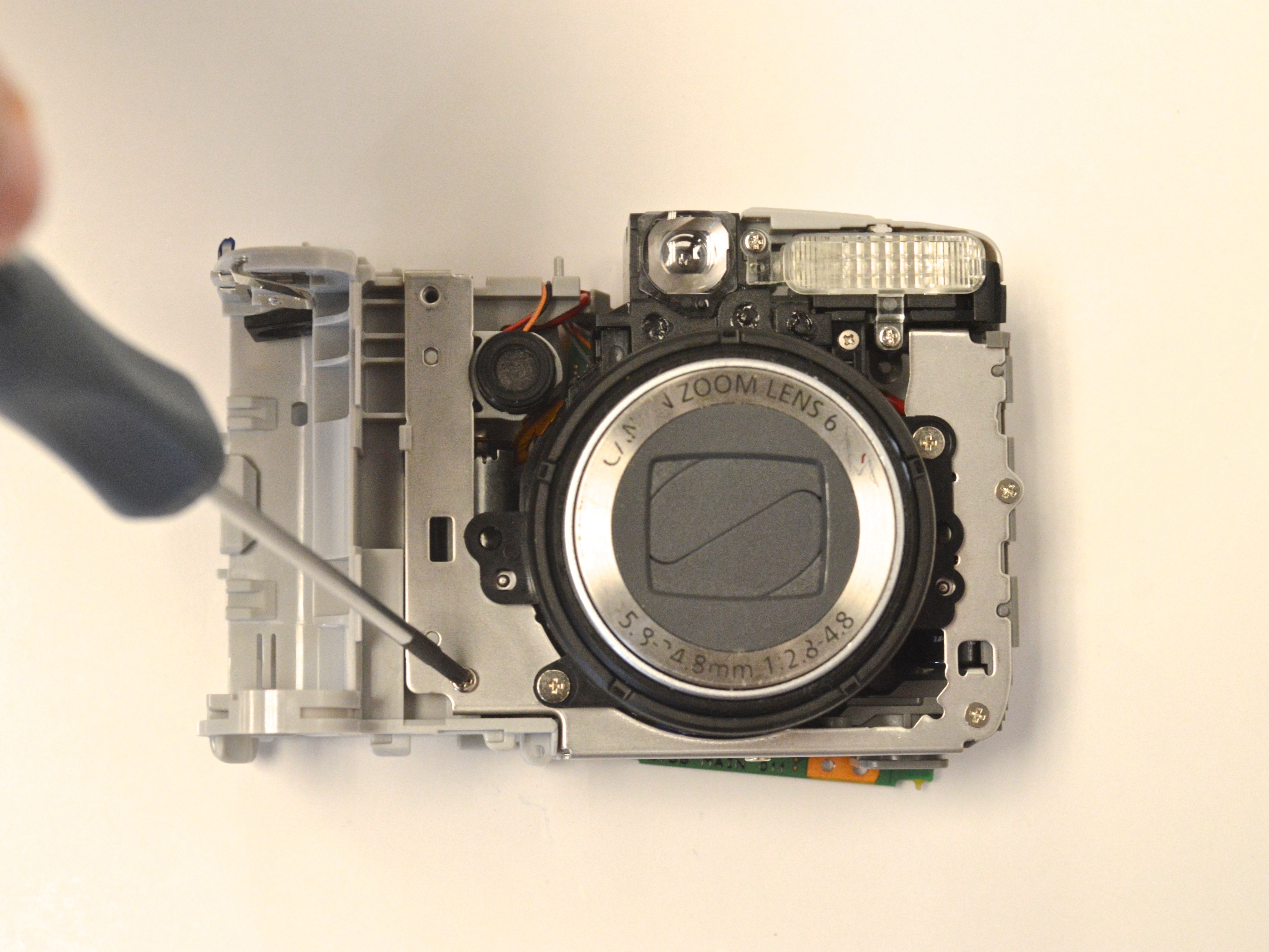 Canon Powershot A720 IS Lens Replacement - iFixit