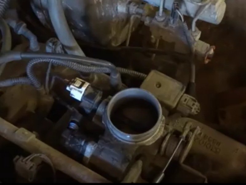 How to clean 19992004 Jeep Grand Cherokee Throttle Body (1999, 2000, 2001, 2002, 2003, 2004