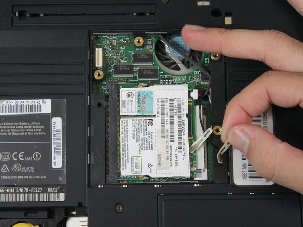 IBM ThinkPad T30 Wireless Card Replacement iFixit