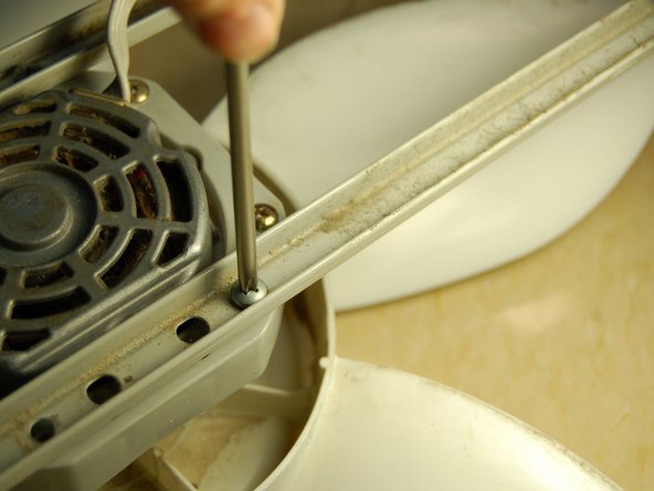 Lasko Box Fan Back Wire Repair - iFixit Repair Guide