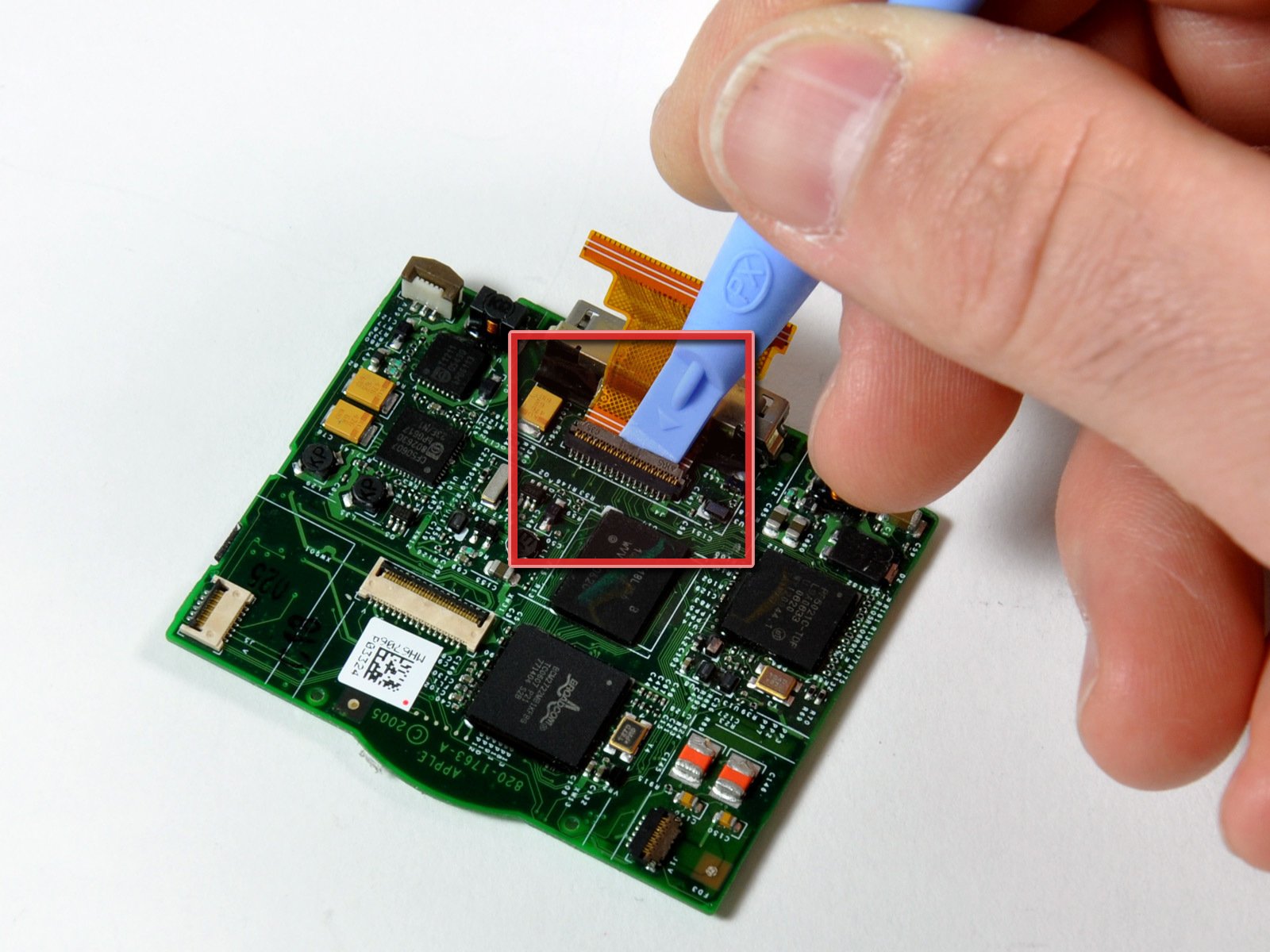 iPod 5th Generation (Video) Logic Board Replacement iFixit Repair Guide