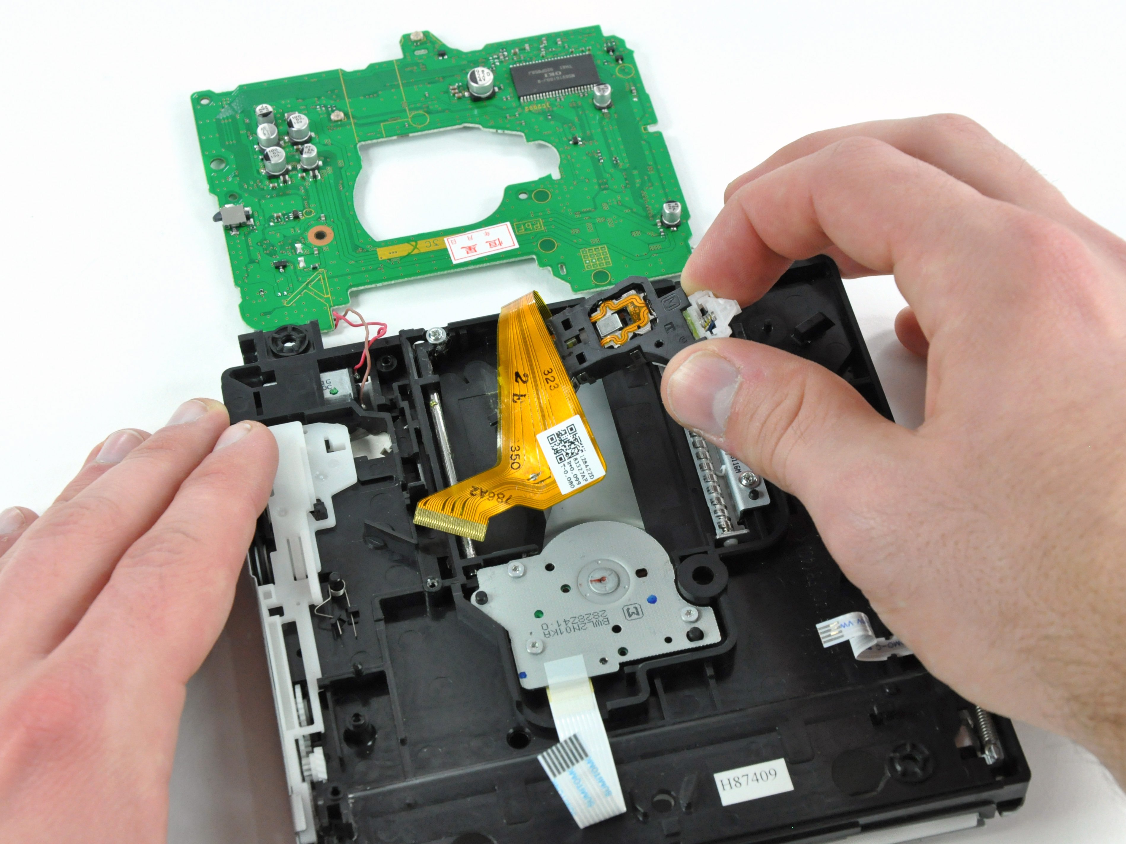 Nintendo Wii DVD Drive Lens Replacement iFixit Repair Guide