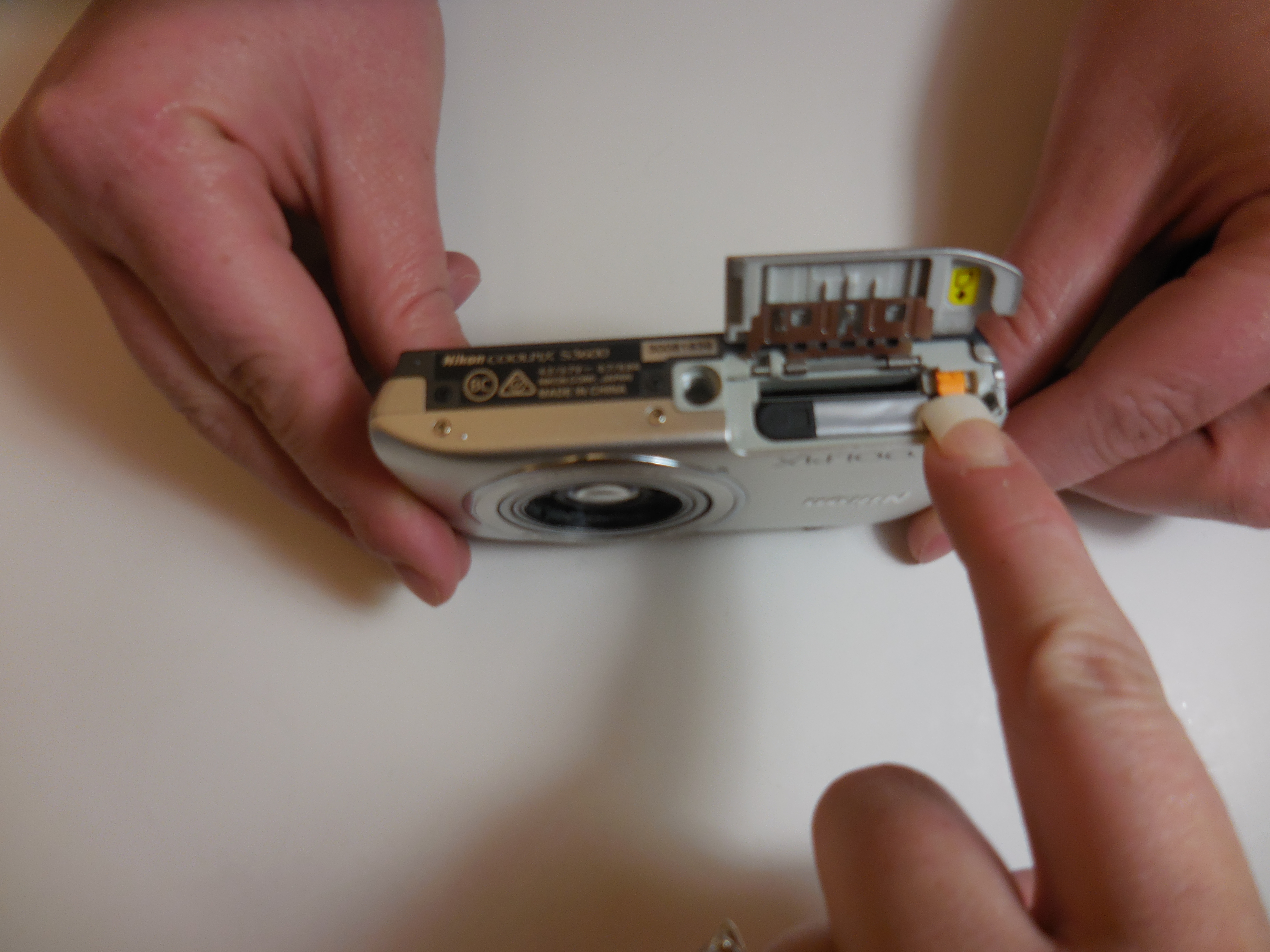 Nikon COOLPIX S3600 Battery Replacement iFixit Repair Guide