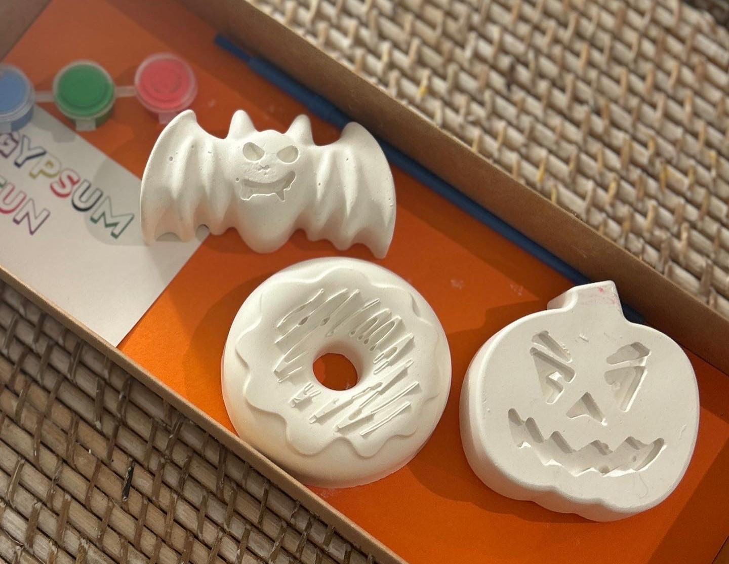 Gypsum fun UAE Halloween box (box2)