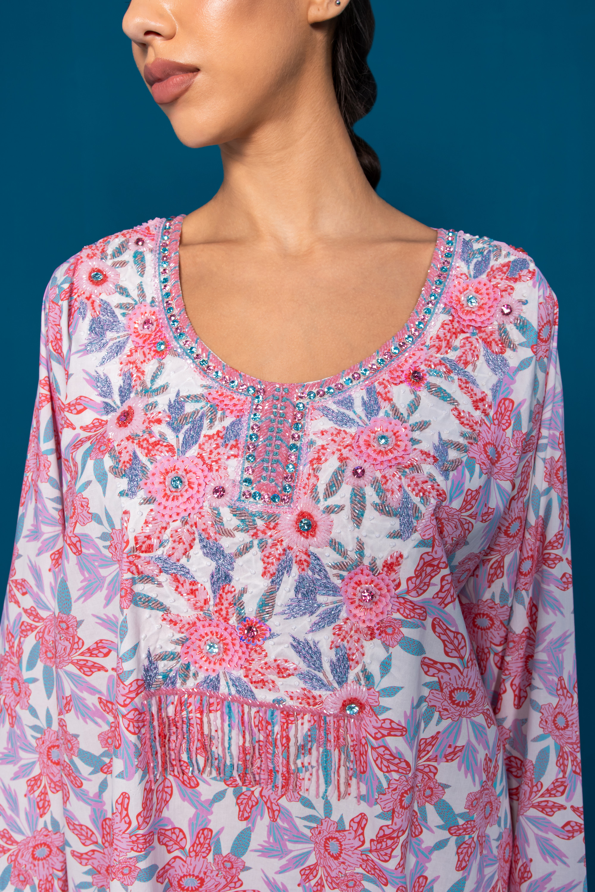 Tassels Boutique Ladies / 900