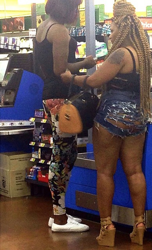 Ratchet Mess at Walmart Fail Level 1000 Hair, Butt, Rips, & Floral