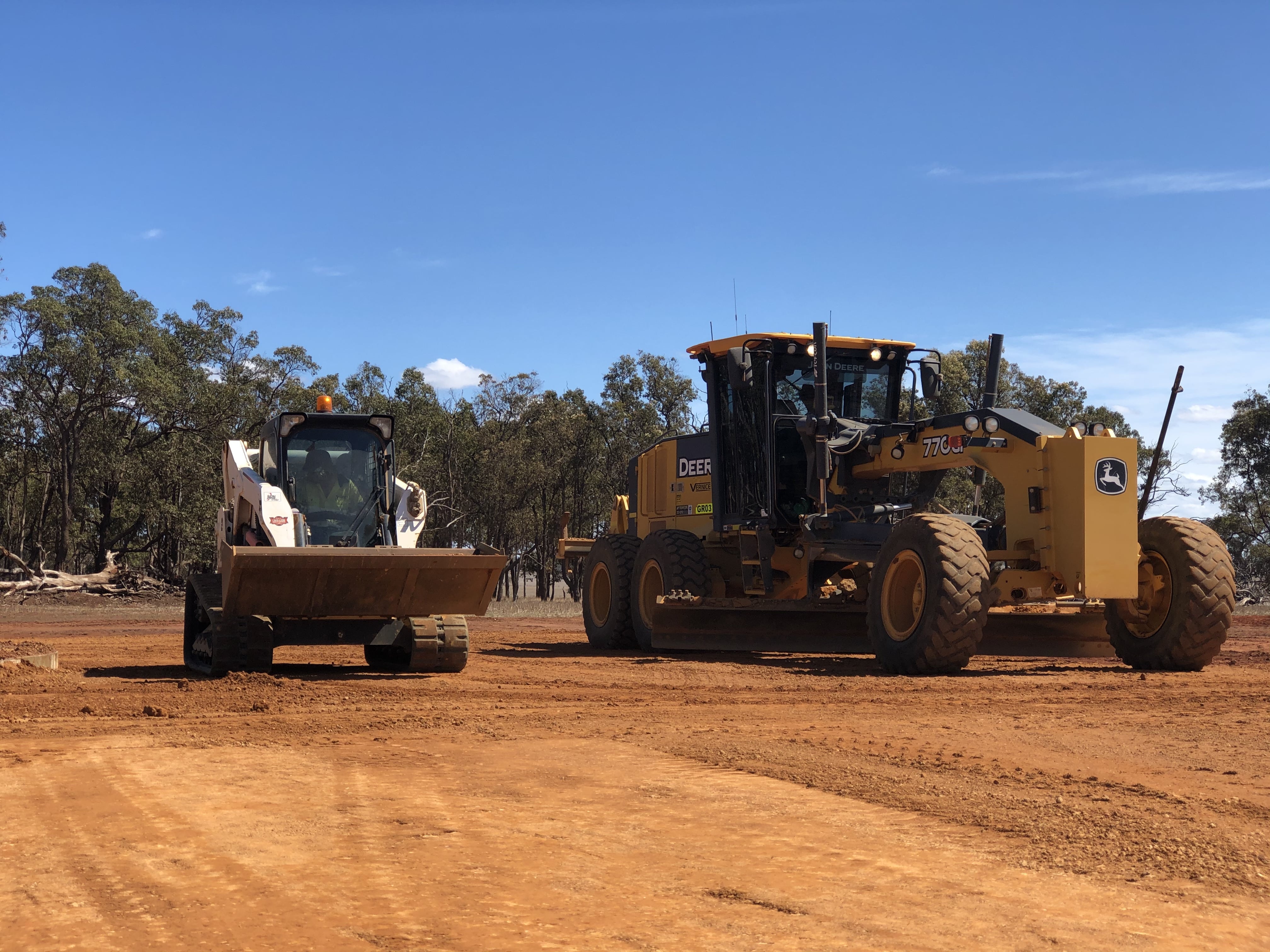 Large Skid Steer Hire Vernice