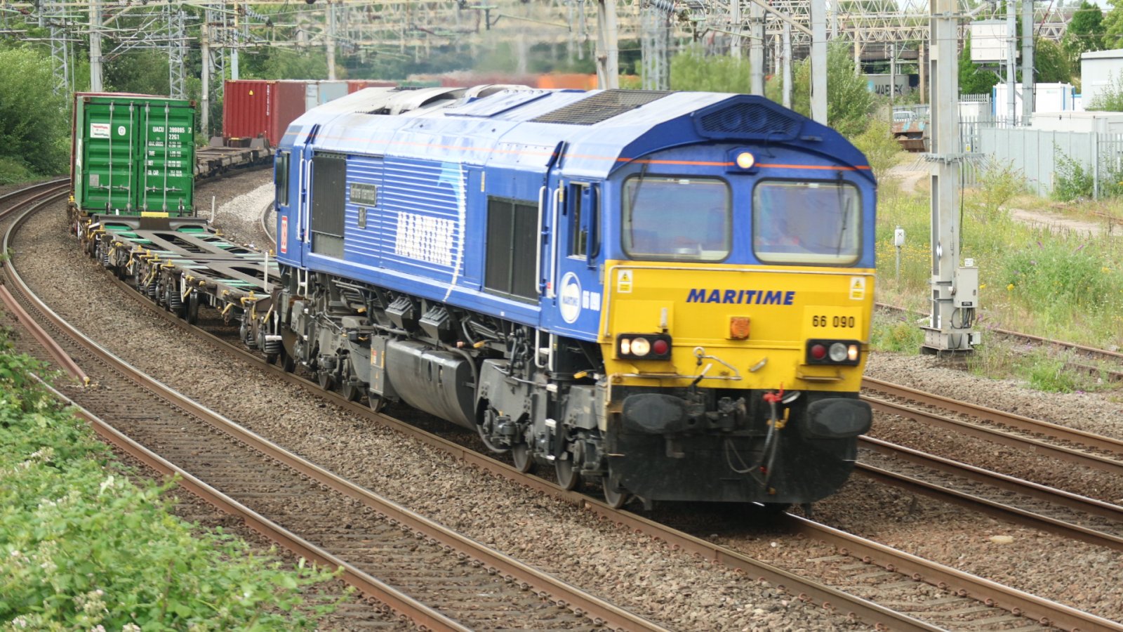 Photo of 66090 at Queensville Curve, Stafford — trainlogger