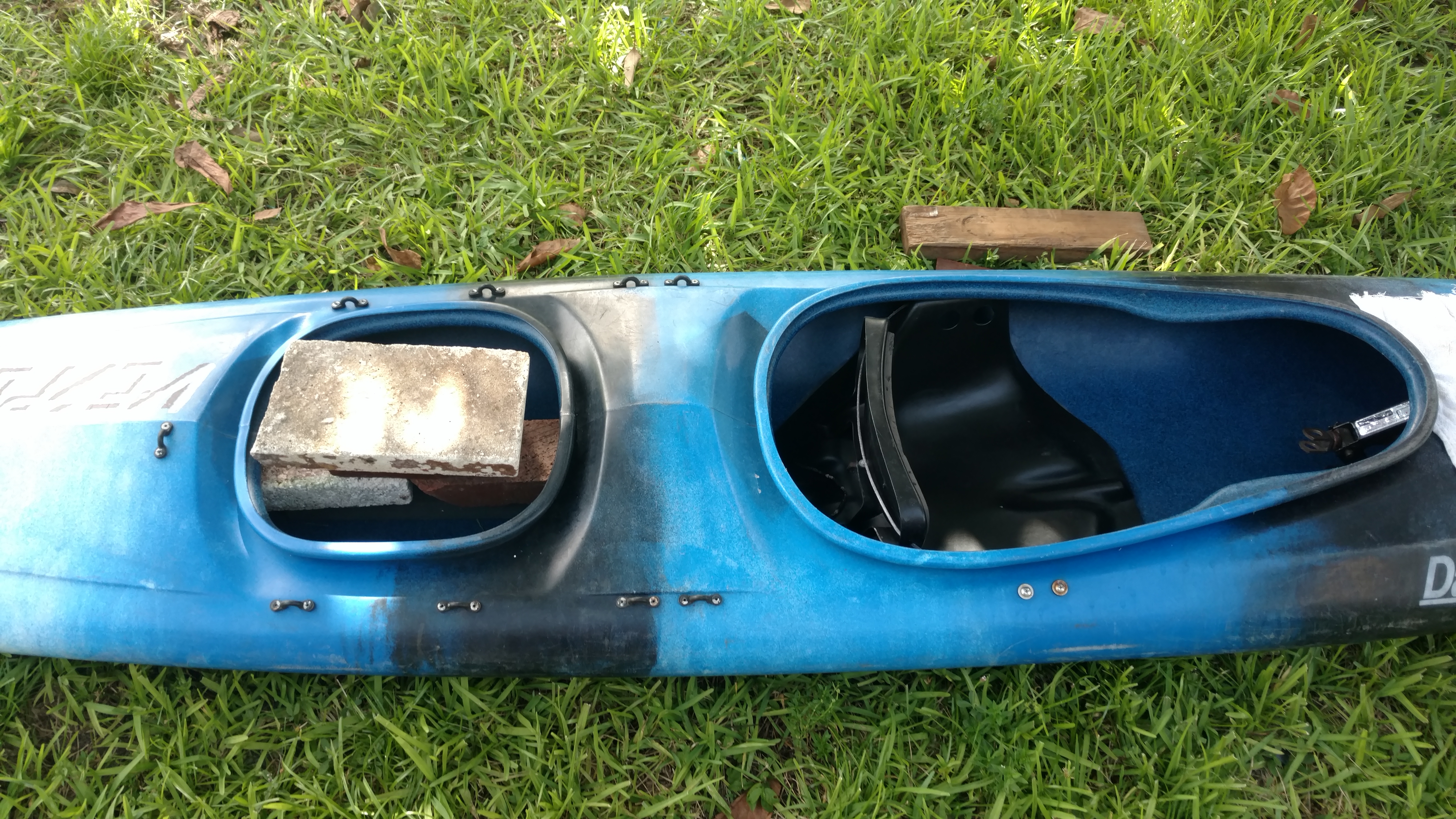 Restoring a Dagger Vesper Kayak Paddlers' Place