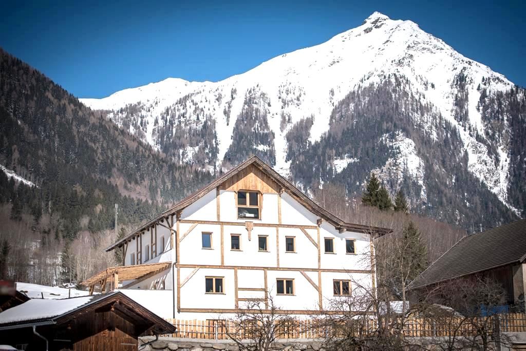 Simply Alpine Chalets Flattach Resort & Ski Guide