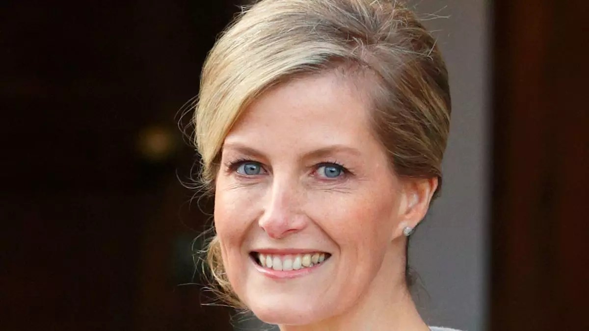 Timeless Elegance: Duchess Sophie’s Stunning Fashion Statement