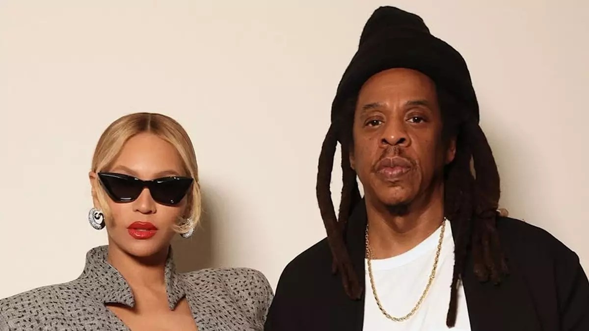 Celebration of Legacy: Beyoncé and Tina Knowles Shine in Literary Triumph