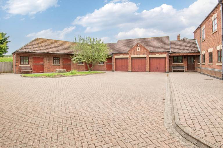 Property for Sale Silkstone, Knaith Hill