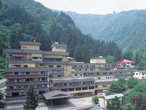 水が織りなす越後の宿 ホテル双葉 - 宿泊予約は【じゃらんNet】 水が織りなす越後の宿 双葉 - 越後湯沢駅から徒歩7分の旅館 25300円より 旧:ホテル双葉 最上階展望大浴場・露天風呂 28種類の湯船『二十八湯（ ふたばの湯）』が自慢 エステサロン(新潟県) - 【デゴイチよく走る!】Sl沿線宿泊情報