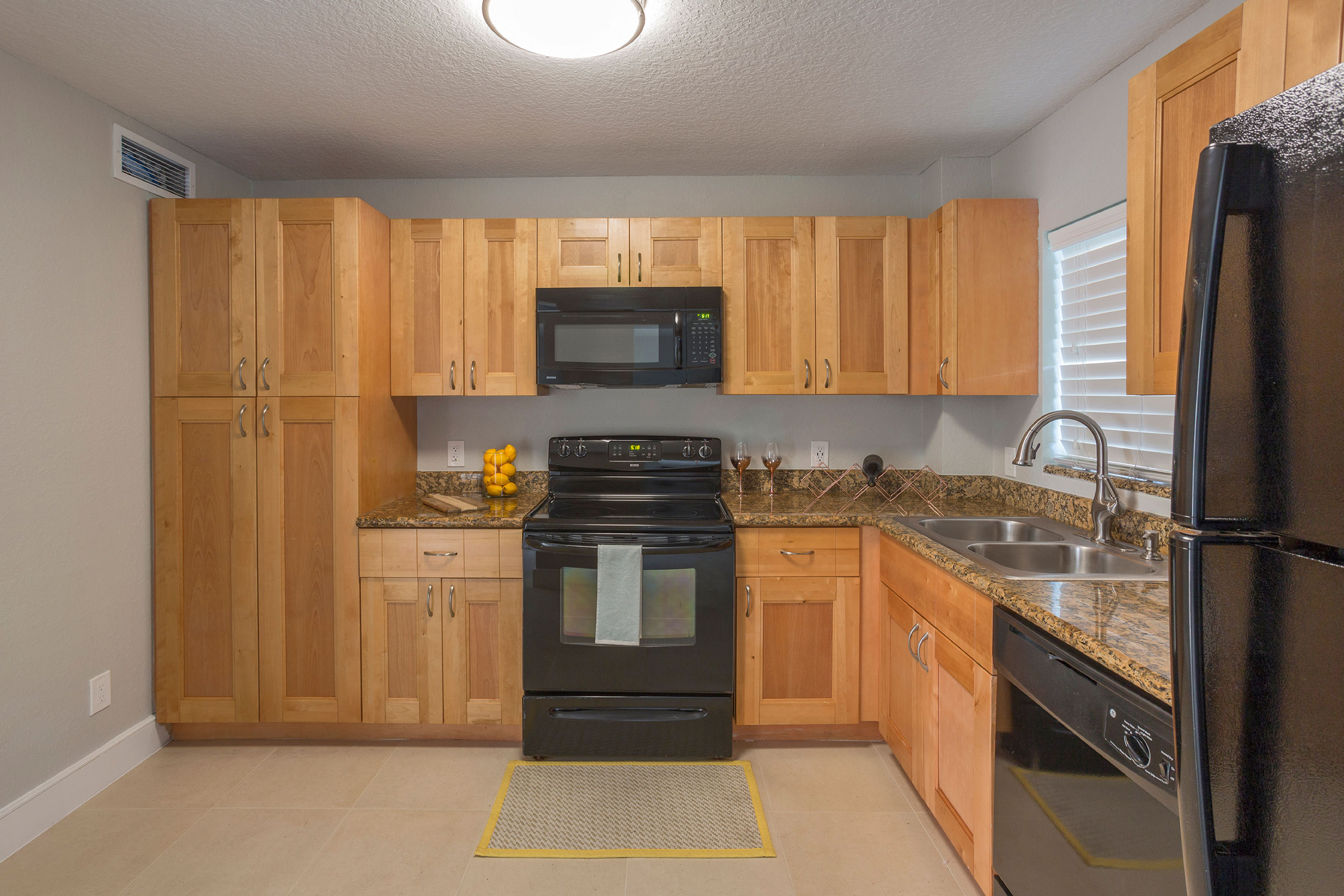 Bayshore Flats 12 Bed Hyde Park Apartments McKinley McKinley