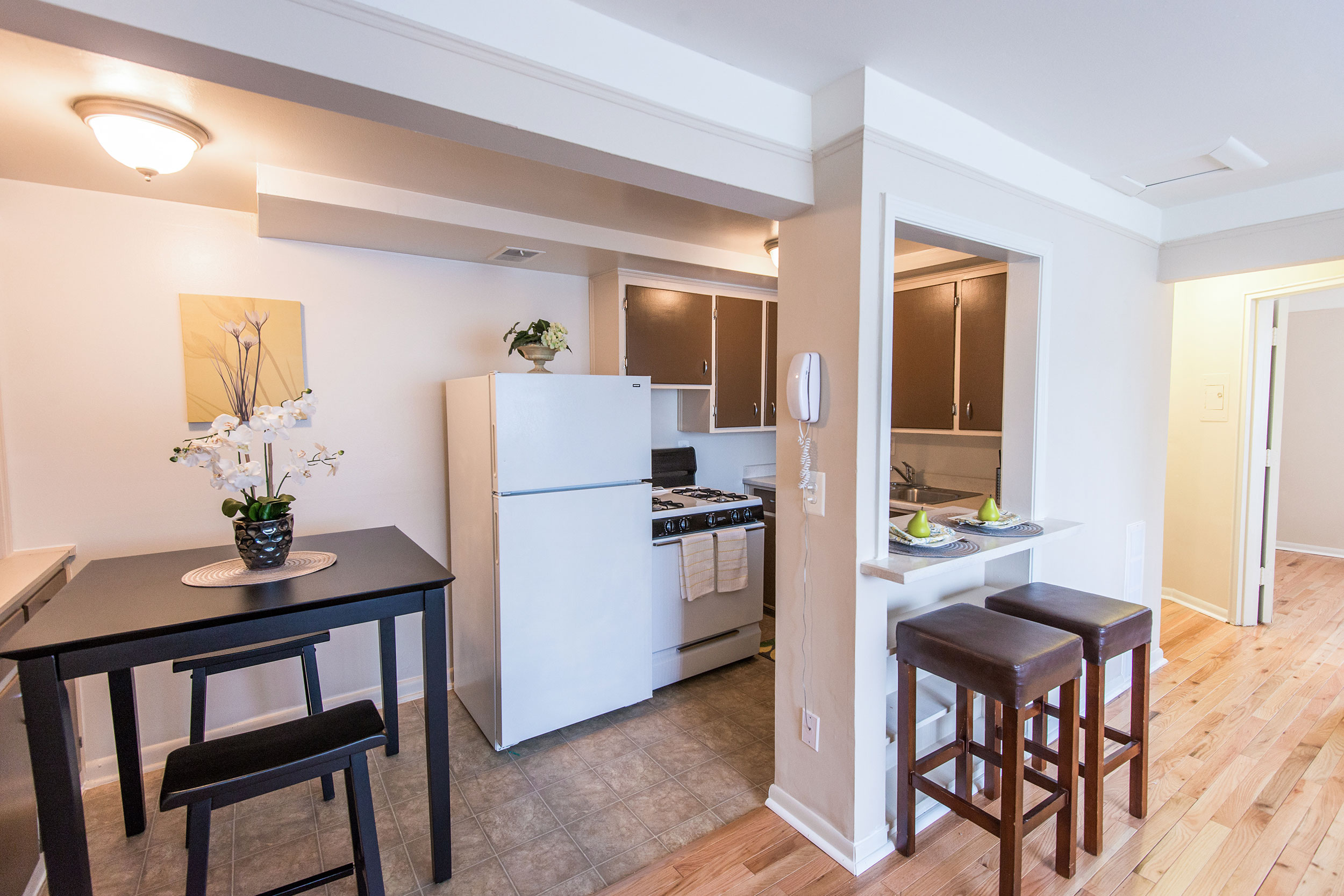 Manchester Flats Apartments near Downtown Ann Arbor, MI McKinley