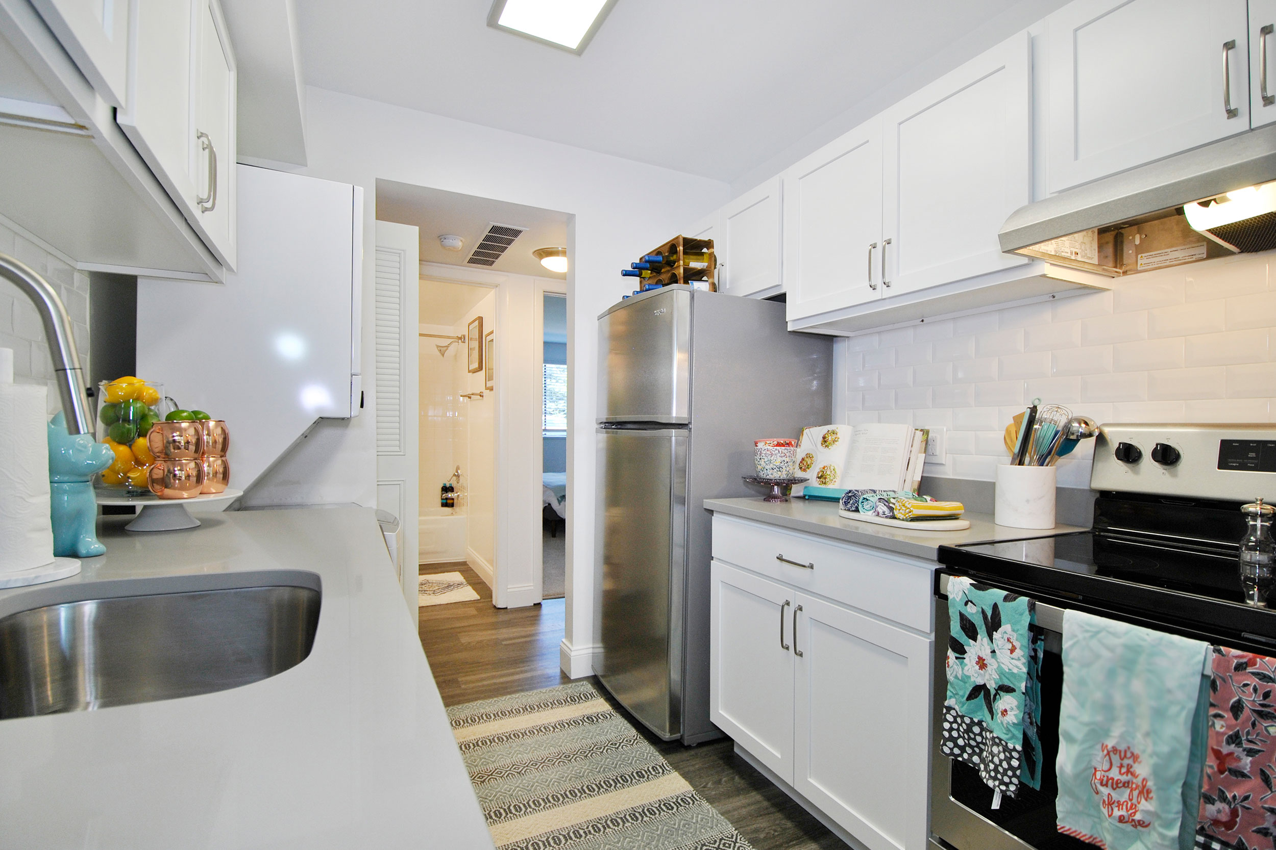 Traver Courts Apartments in Northside Ann Arbor, MI 12 Bed McKinley