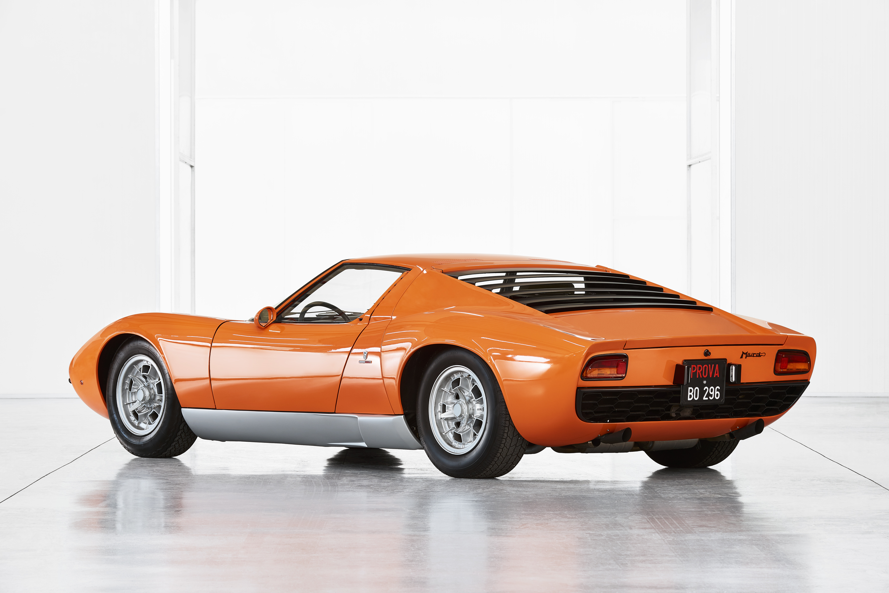 Lamborghini Miura P400 Z Filmu The Italian Job Nalezena 2002_x_3000_jpg