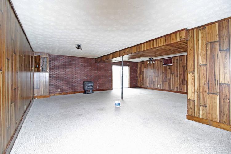 2102 Nash St, Parkersburg, WV 26101