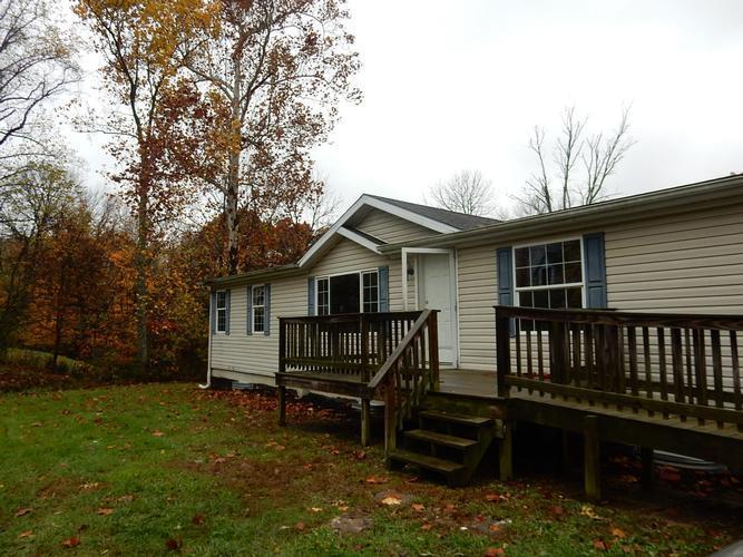 2809 N State Road 45, Solsberry, IN 47459
