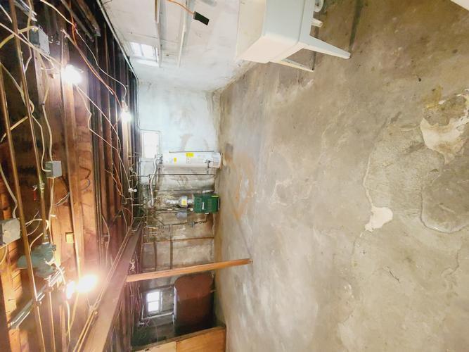 47 Kingston Ave, South Floral Park, NY 11001