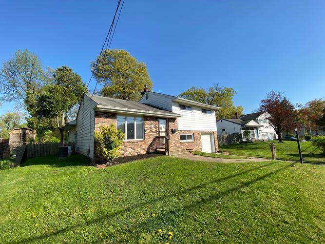 21 E Woodcrest Ave, Maple Shade, NJ 08052