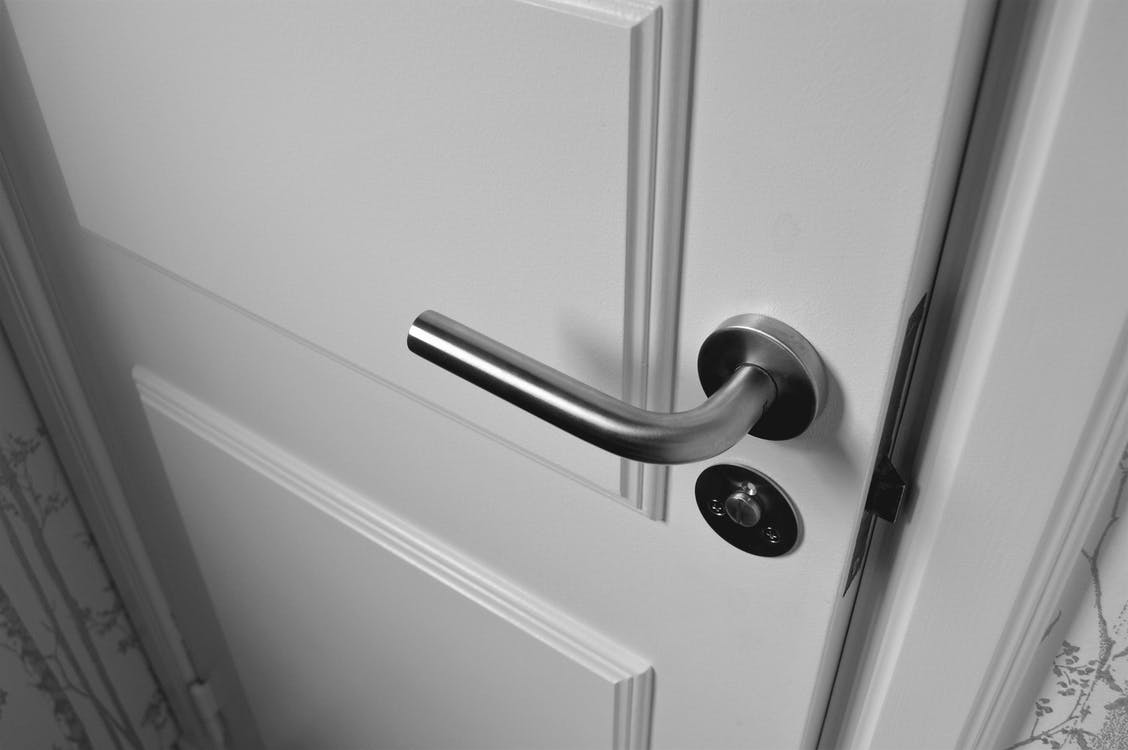 Misaligned Door Hinges Here’s What You Need to Do (2024) Today's